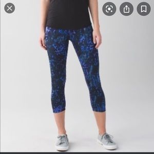 Lululemon purple/black wunder under crops